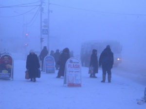 Jakutsk-uomini-in-strada